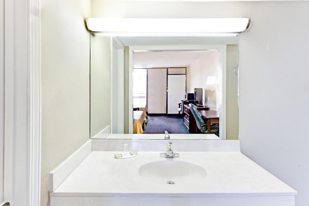Super Inn & Suites Carrollton Dış mekan fotoğraf